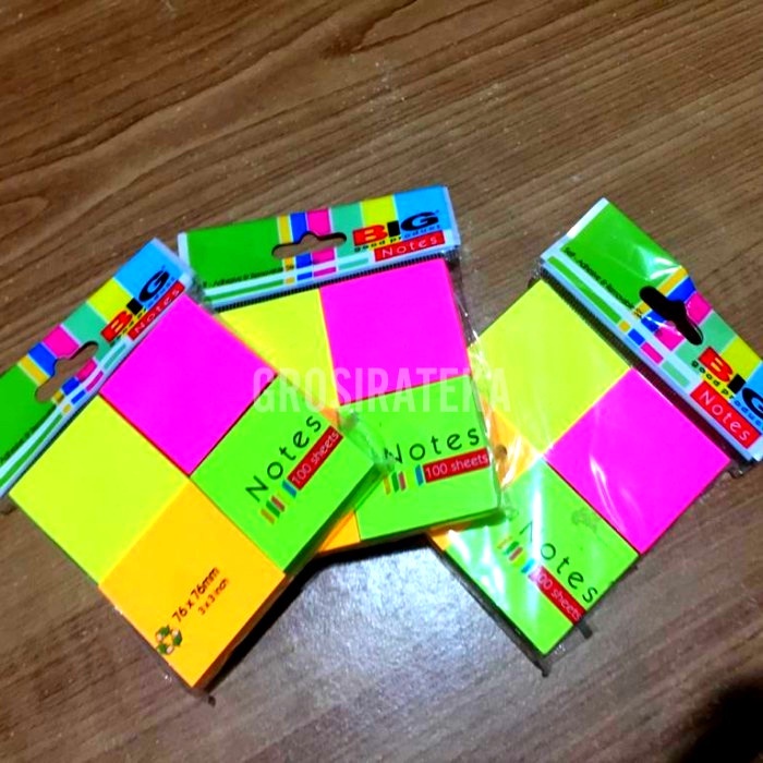 

PEMBATAS BUKU, STICKY NOTES, KERTAS MEMO, POS IT 76X76 4 WARNA BIG