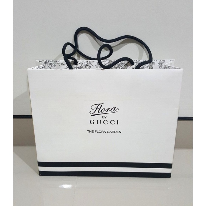 

(TERLARIS) PAPERBAG GUCCI HUGO BOSS D&G ESCADA Original Size S - Putih