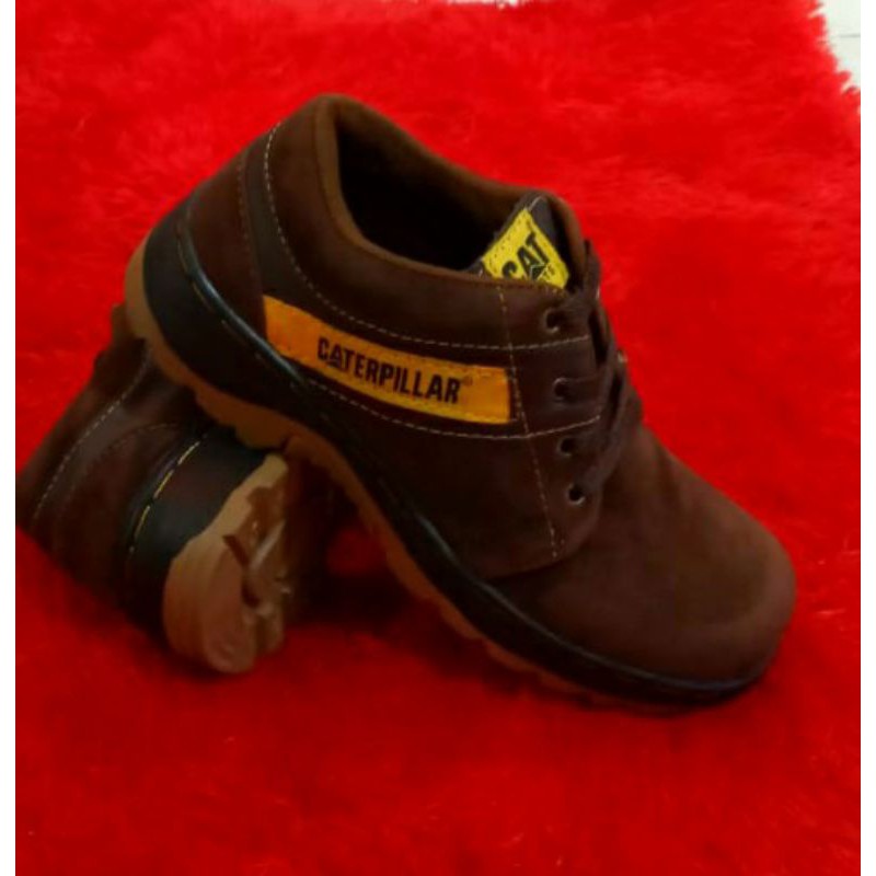 SEPATU SEMI BOOTS CATERPILAR