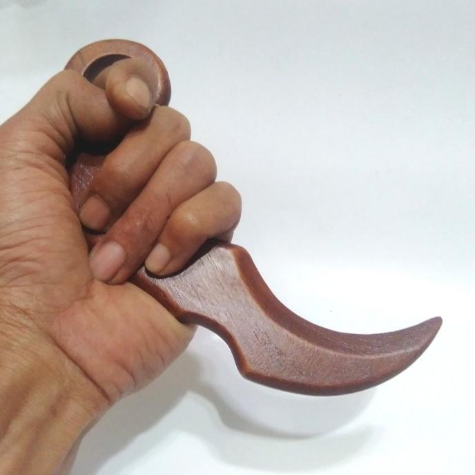 Silahkan Order] Kerajinan Kayu Jati Bentuk Karambit Latihan Karimbit Bokken Beladiri