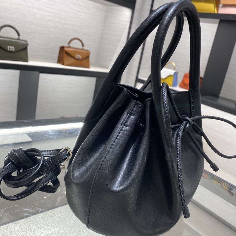 New Arrival Two-Tone Drawstring Top Handle Bag