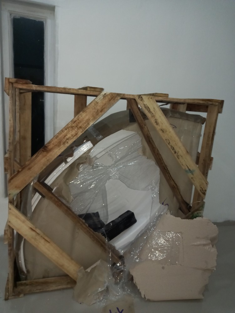 Paket Komplit Bathtub Sudut Stella Acrylic + Avur + Bantal + Kran Mixer