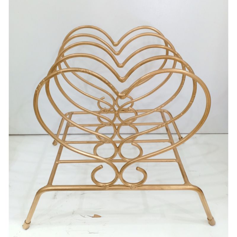 Rak Piring Bentuk Hati Gold