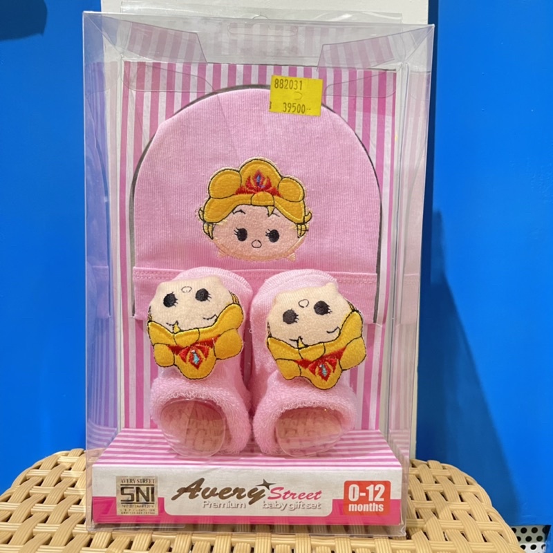 TOPI SET KAOS KAKI PEREMPUAN KARAKTER AVERY STREET