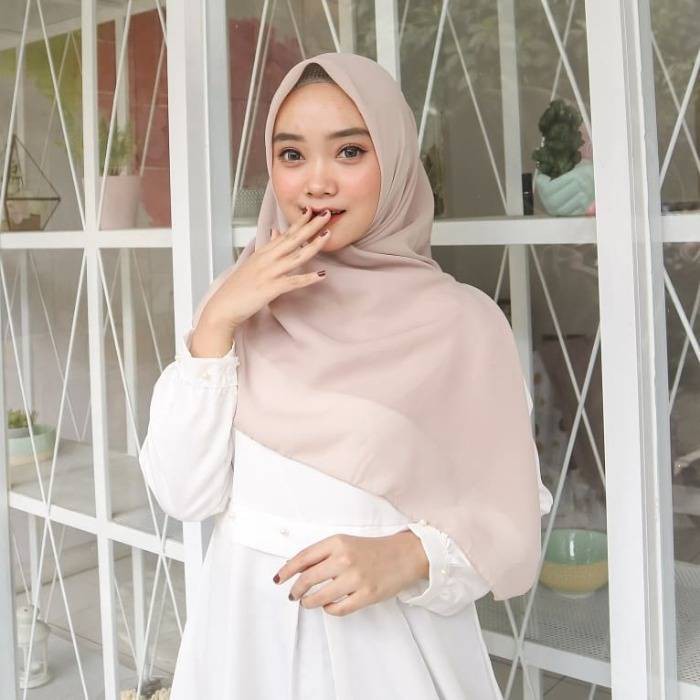 Kerudung Segi Empat Polos Hijab Segi Empat Wardana | Hijab Segi Empat Polos