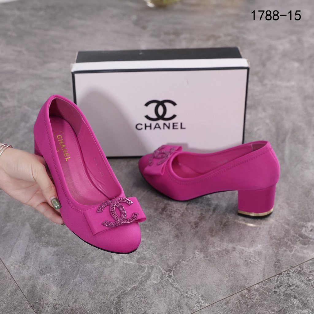 CC Logo Bow Block Heel Pumps 1788-15