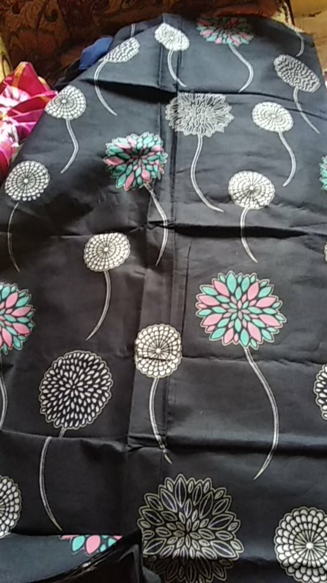 Kain Batik Solo Motif Balon (sogan)