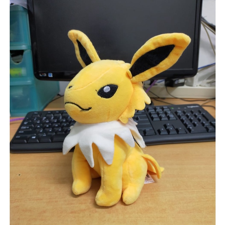 Boneka Teman Pokemon Jolteon 18cm/boneka Pikachu/boneka karakter