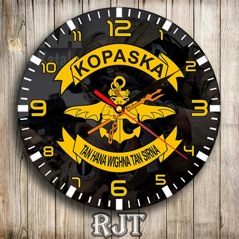 Jam Dinding Kayu KOPASKA