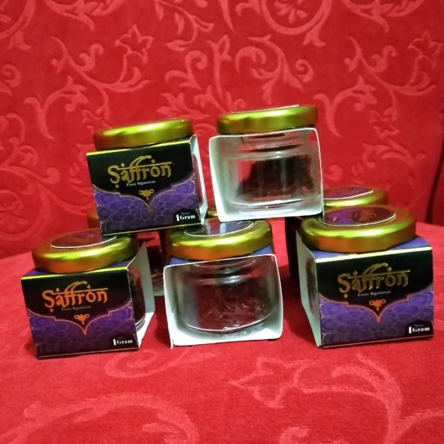 

Saffron 1 gram super negin 100% asli