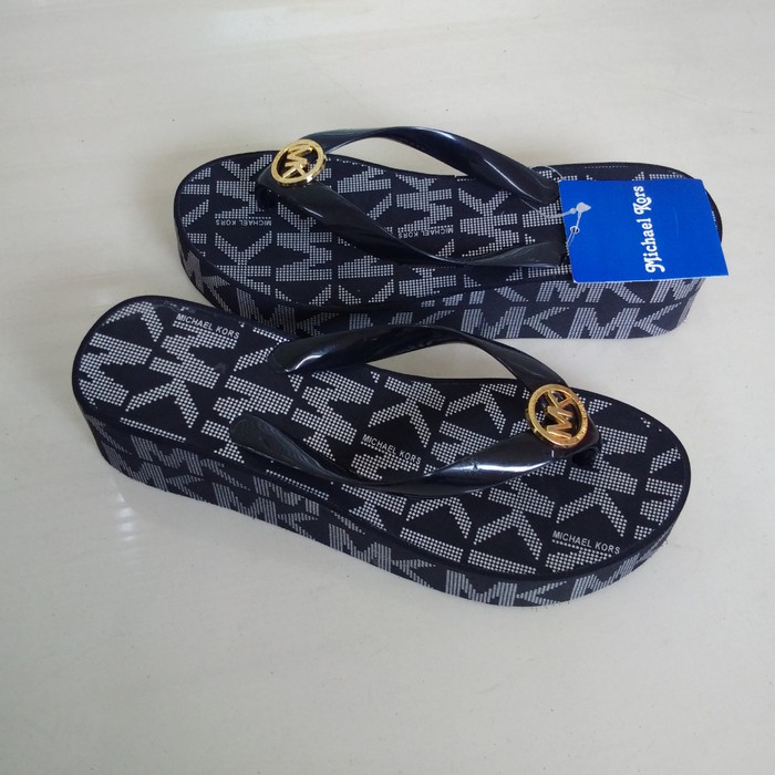 harga sandal michael kors