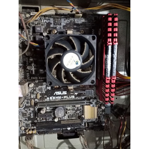 PC AMD A10 7860k with VGA Radeon R7 Onboard