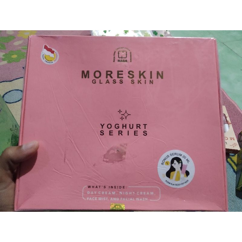 MORESKIN GLASS SKIN YOGHURT SERIES & MORESKIN NATURE SERIES BOX