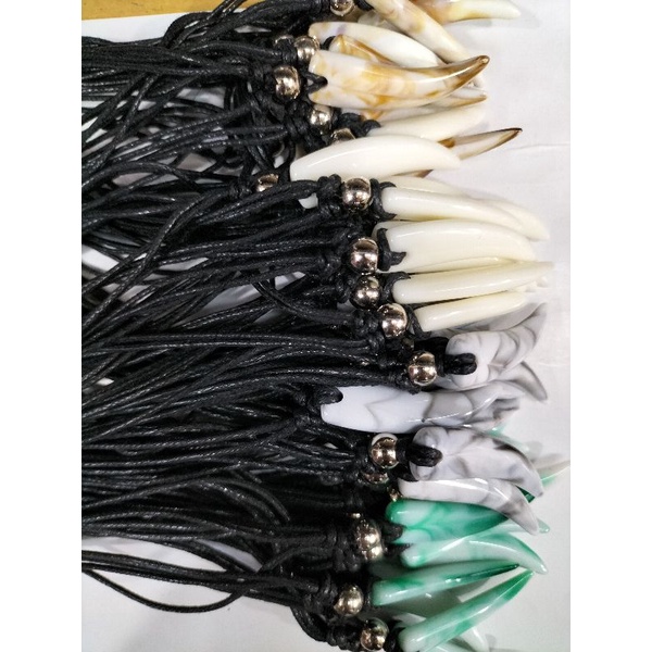 GROSIR 12PCS KALUNG TALI KULIT LIONTIN TARING KALUNG PRIA WANITA