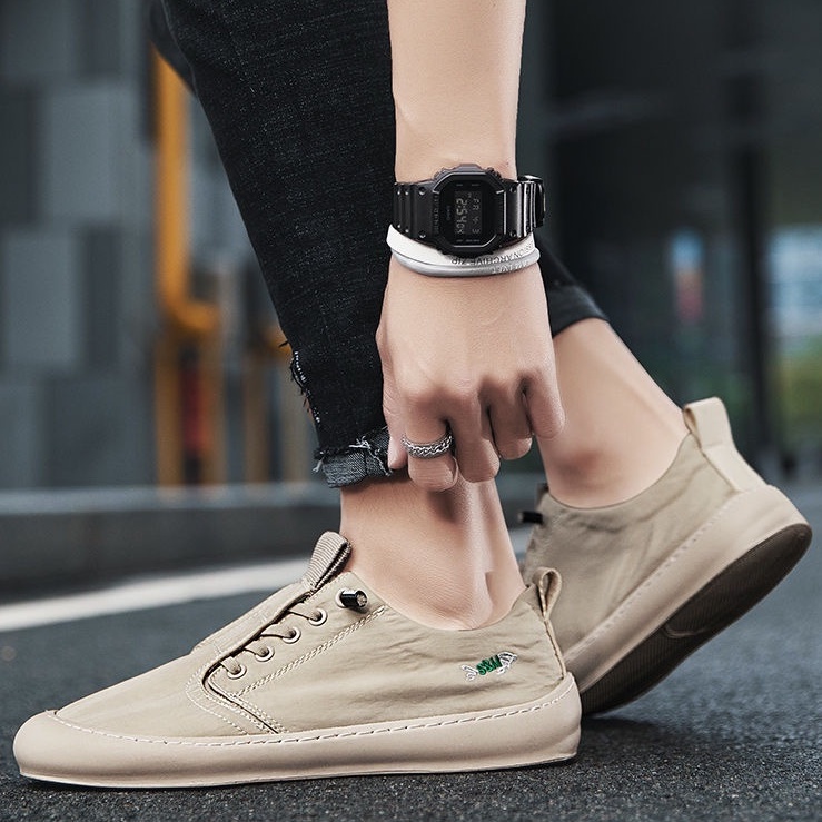 Sneakers Casual Pria Keren Original Import Terbaru Sepatu Sneaker Hitam Pria Cowok Kekinian Berkuali