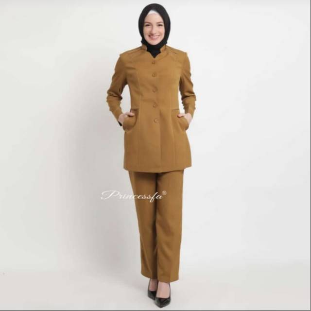 BLAZER PEMDA MUDA SET CELANA