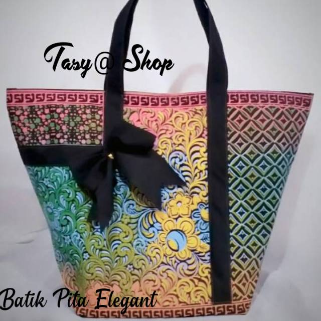 

Tas hajatan batik pita mewah