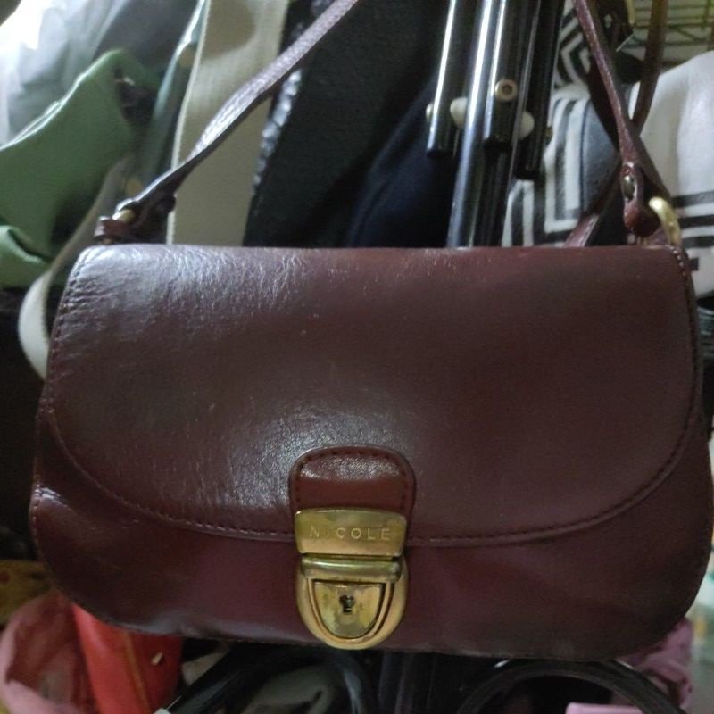 slingbagNickoleStGilles