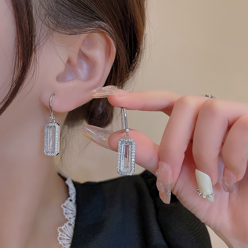 Anting Kait Gantung Desain Geometri Hias Berlian Gaya Mewah Untuk Wanita