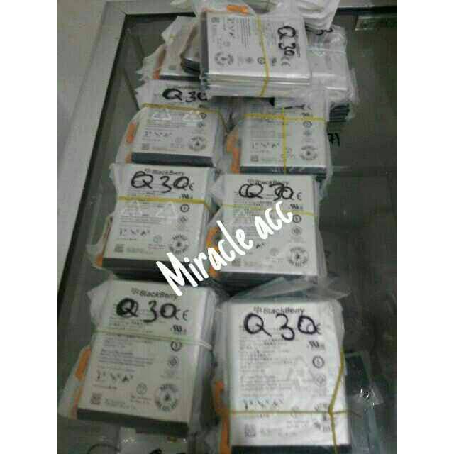 Baterai Original 100% BB Q30 / BB Passport/Batre/Batrai/Battery