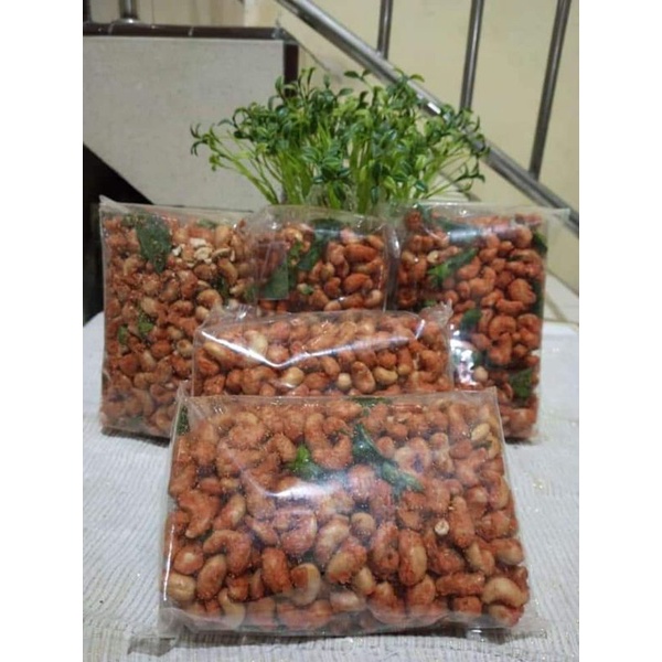 

Kacang Mede Thailand ORI 500gr