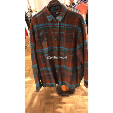 Kemeja Kotak-kotak Pria Pull and Bear Original