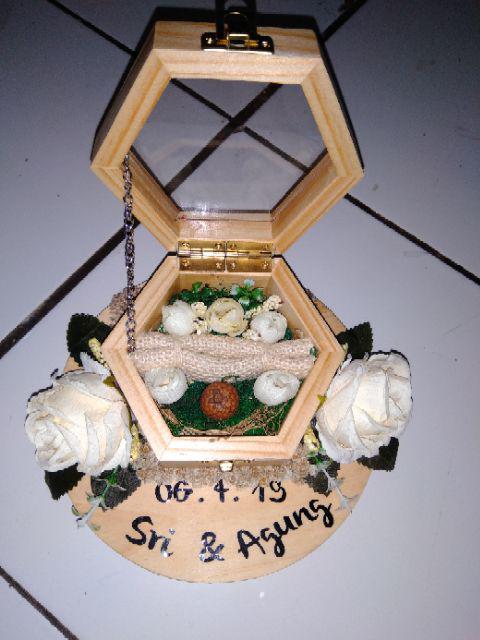 Ready Stock! Ring Bearer, Ring Box, Kotak Cincin, Seserahan -  Rustic Dengan Nama.