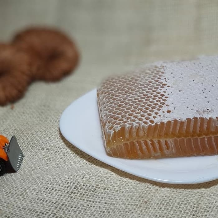 

ASLI 100% MADU SARANG LEBAH MELLIFER / HONEYCOMB 500 GRAM - MMD1301