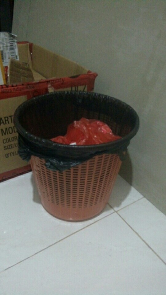 Keranjang Sampah Plastik Sunlife / Tong Sampah Plastik Besar