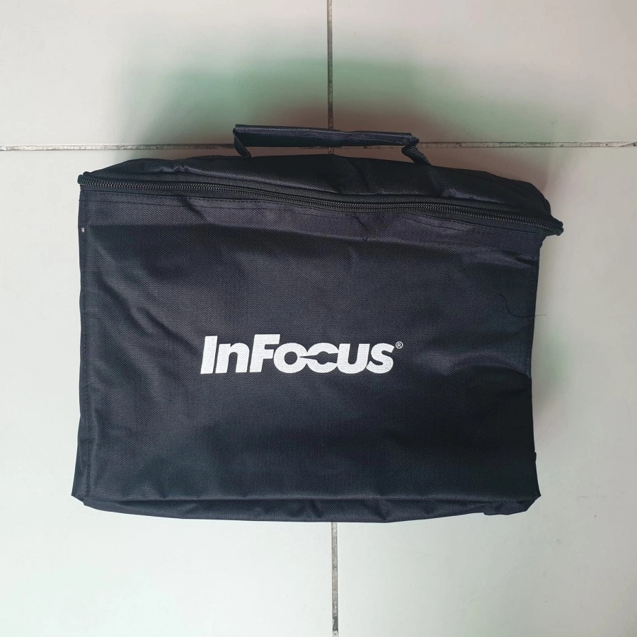 tas proyektor infocus