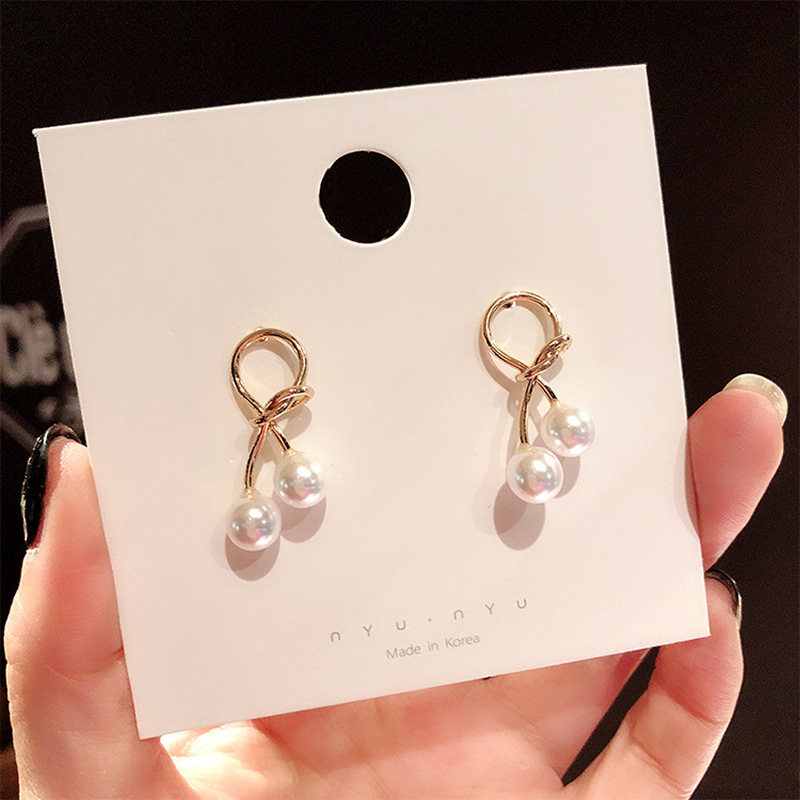 Anting Stud Desain Cherry Aksen Mutiara Bahan S925 Silver Gaya Korea Untuk Wanita