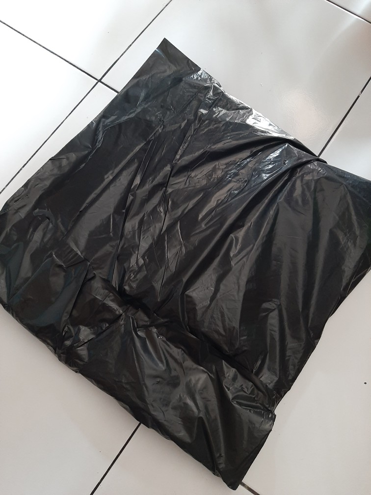 Kantong Plastik Hd Berlanja Plong / Plastik Kresek Packing Hitam 40x65cm Ekonomis Murah