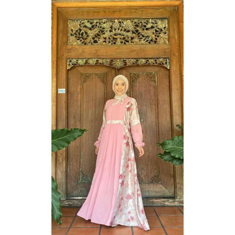 Ayunda Dress