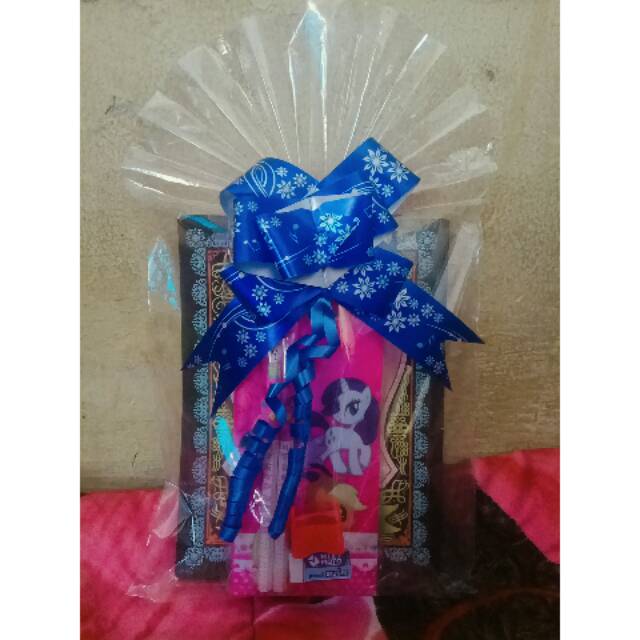 

Paket Murah (38) / ATK Set / Souvernir Ultah / Bingkisan Ulang Tahun / Hadiah Lomba / Stationery Set