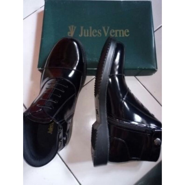 sepatu jules verne