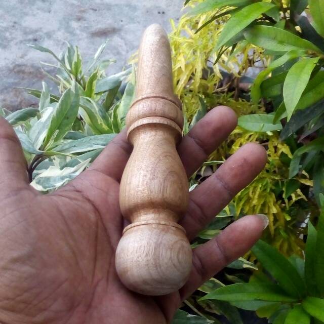 Alat bantu pijat kayu bidara arab 002