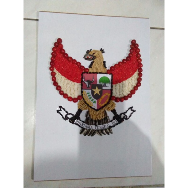 RK kolase biji bijian garuda indonesia