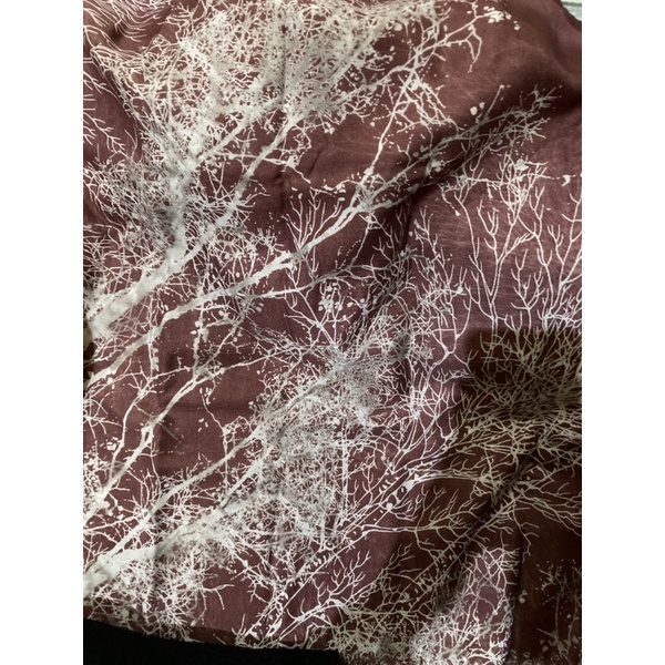 SEGIEMPAT VOALDENAY KW PREMIUM / HIJAB JILBAB SQUARE VOAL MOTIF LASER CUT-Motif 20