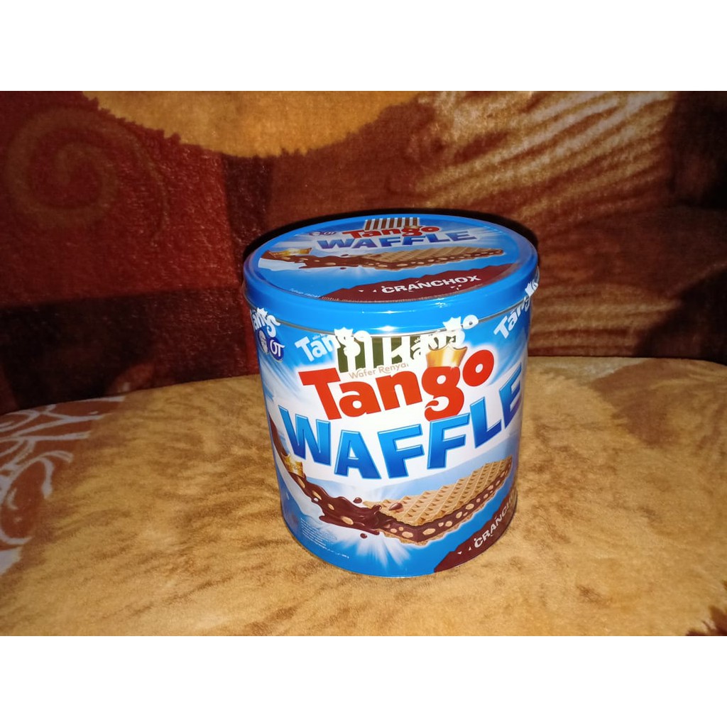 Tango Crunchox Waffle Kaleng 300g Indonesia