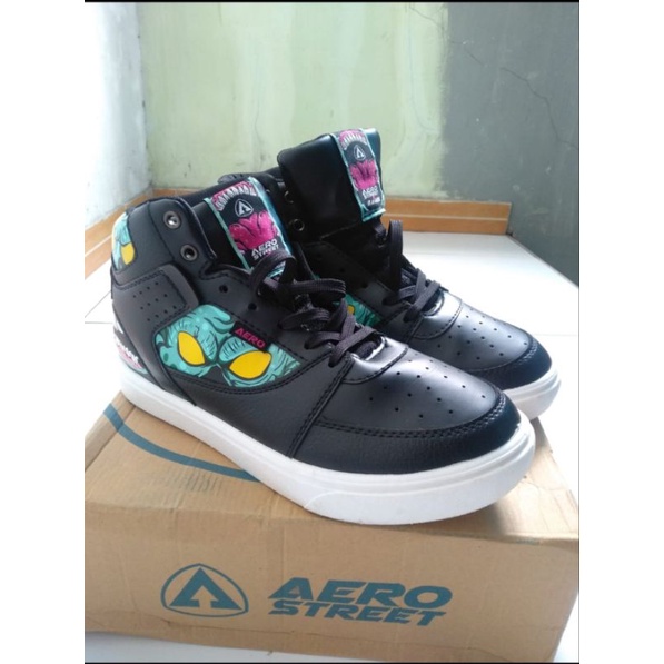 [PRELOVED] AEROSTREET X NAMAKALIAN (AJIWAL)