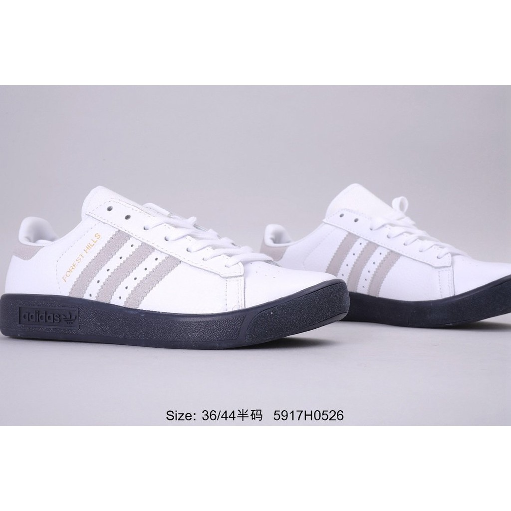 sneaker adidas putih