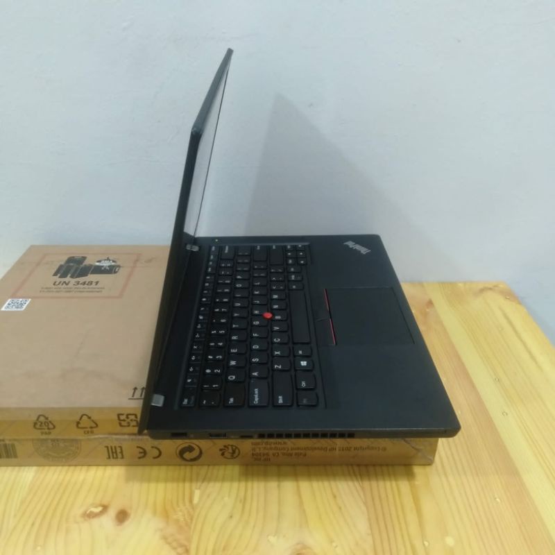 Laptop Lenovo Thinkpad T470 Cor i5-7300U Ram 8GB SSD 256GB FHD IPS Touchscren Win.10 Ultrabook Super slim Like new