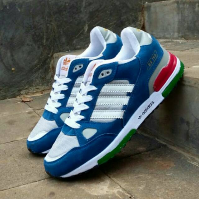 Adidas cassual zx750