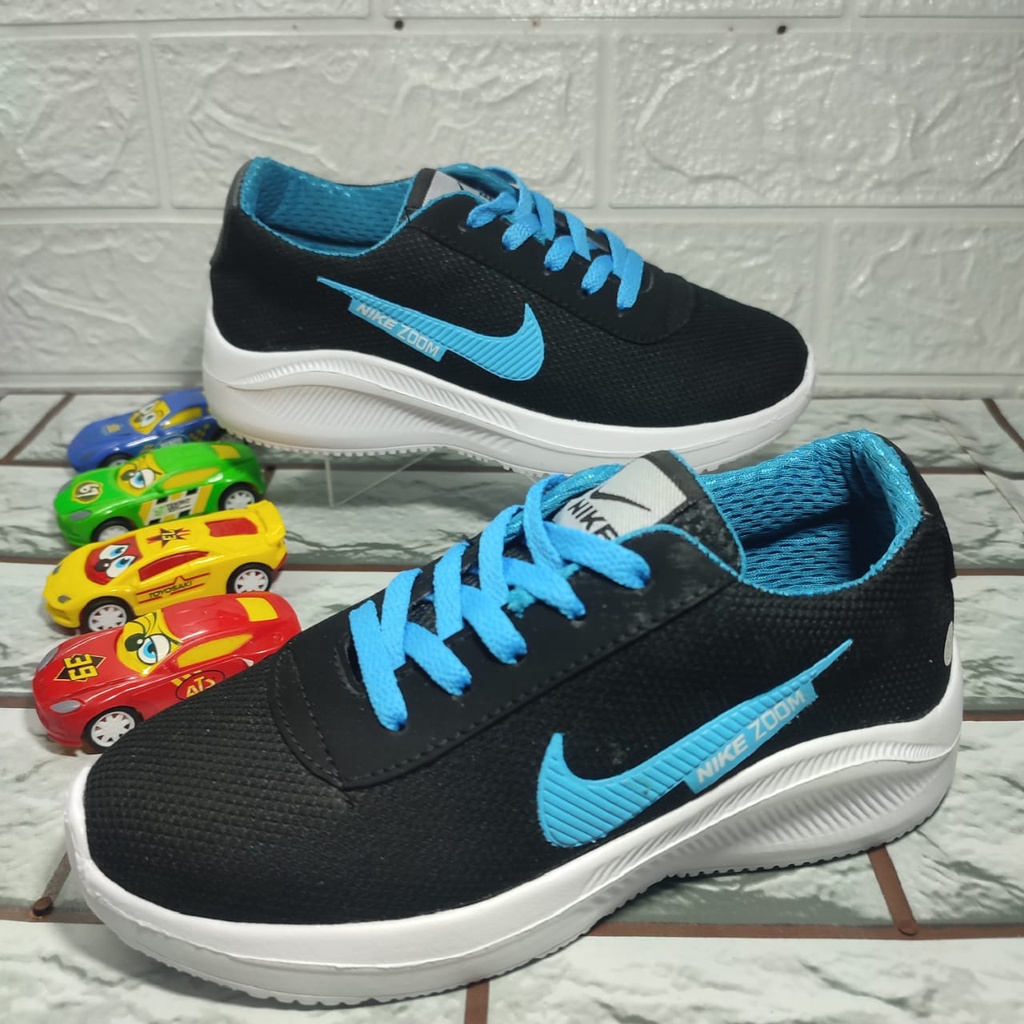 SEPATU ANAK SEKOLAH PEREMPUAN MODEL TERBARU AIDA BY ZOOM HITAM TOSCA