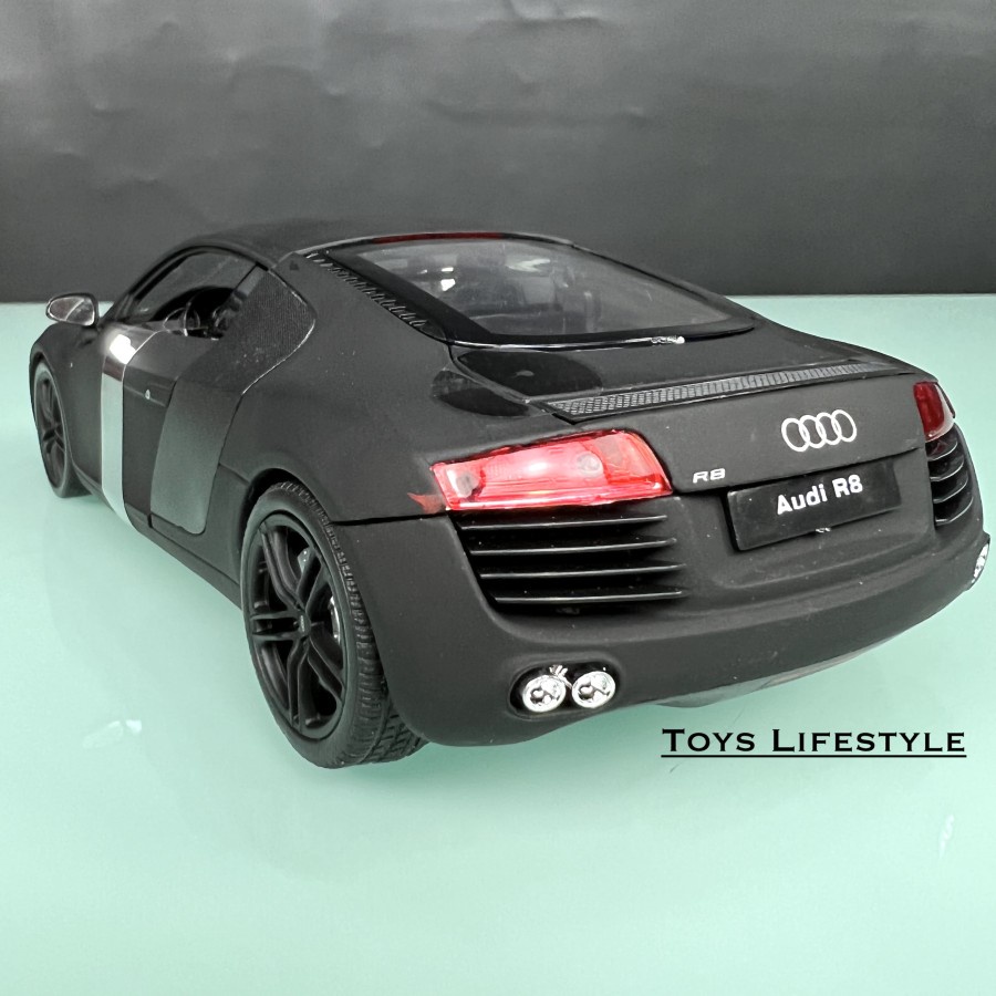 Welly Diecast - Audi R8 V10 Skala 1:24