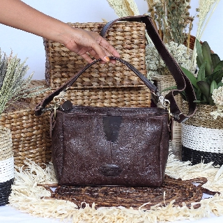 TAS SELEMPANG DAN JINJING WANITA KULIT ASLI MARBELLA BATIK 