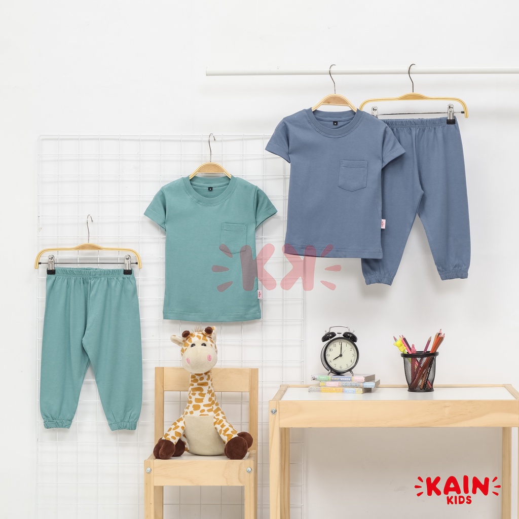 KainKids Setelan Kaos Polos Anak &amp; Celana Jogger 1-7Y | Set Pocket Tee Jogger Pants PK SJ01