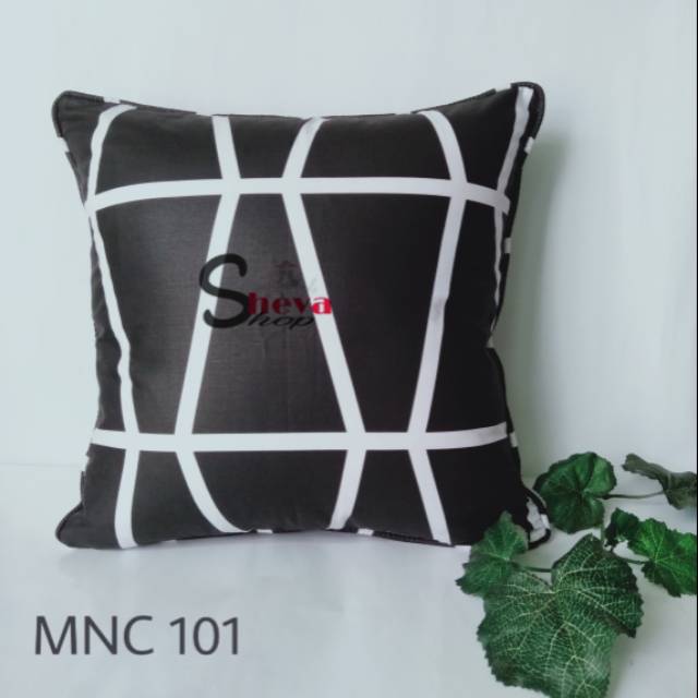 SARUNG BANTAL MONOCHROME / CHUSION COVER MONOCHROME