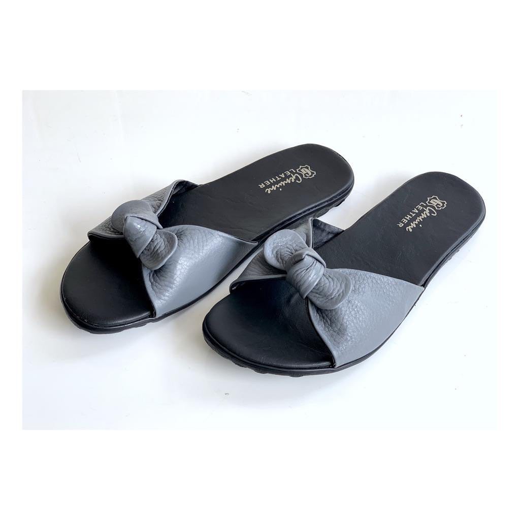 SANDAL KULIT WANITA / SANDAL SLOP / SANDAL TEPLEK WANITA / SANDAL PAPIRUT / SANDAL FLAT PITA-ABU