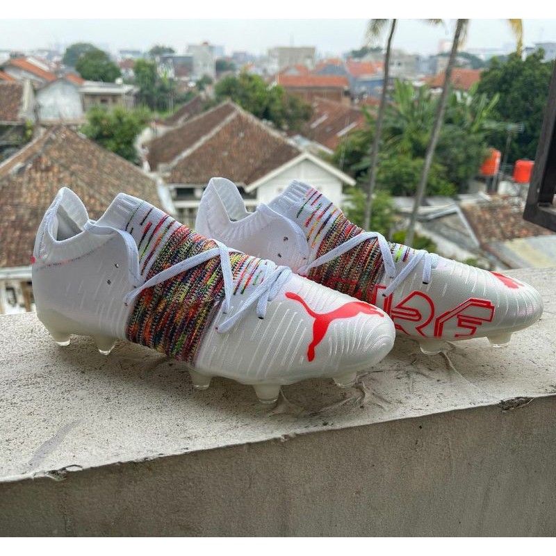 Sepatu Bola Puma Future Z 1.1 Spectra Pack